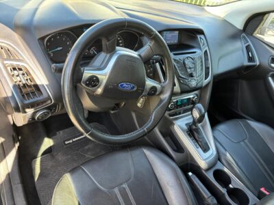 1518249509-Ford Focus III completo