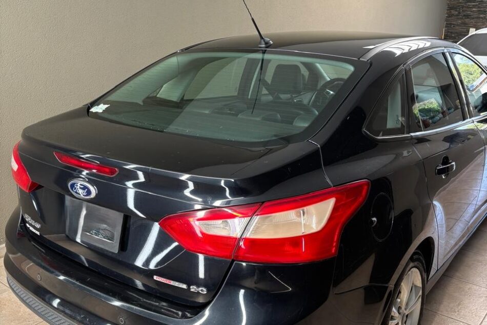 1518249509-Ford Focus III completo