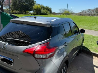 1902959117-Nissan Kicks completo