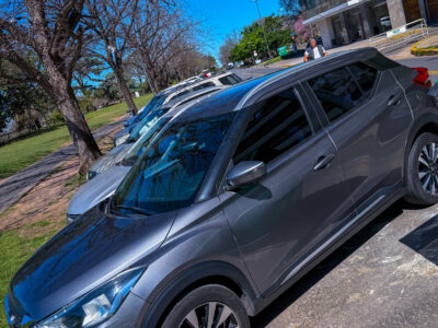 1902959117-Nissan Kicks completo