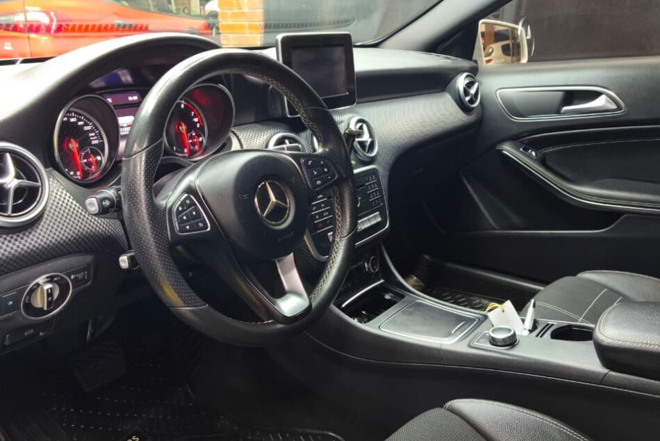 991622755-Mercedes Benz Clase A completo