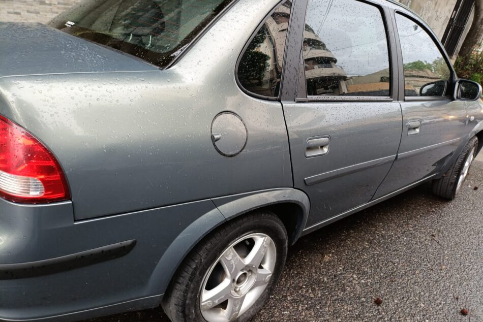 1647955944-Chevrolet Corsa Classic completo