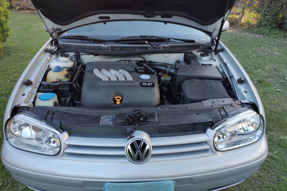 1708449961-Volkswagen Golf completo