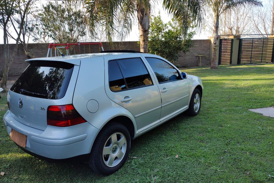 1708449961-Volkswagen Golf completo