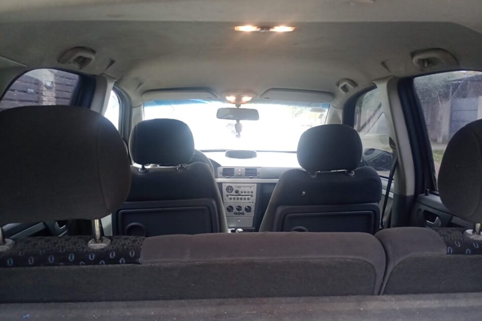1494705653-Chevrolet Meriva completo