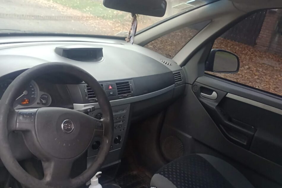 1494705653-Chevrolet Meriva completo