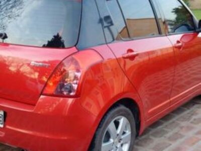 827287047-Suzuki Swift completo
