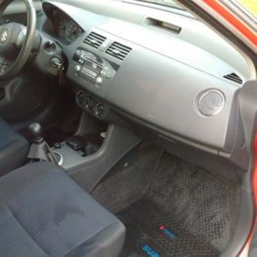 827287047-Suzuki Swift completo