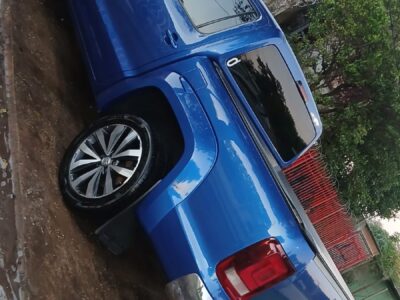 1222192811-  Volkswagen Amarok completo