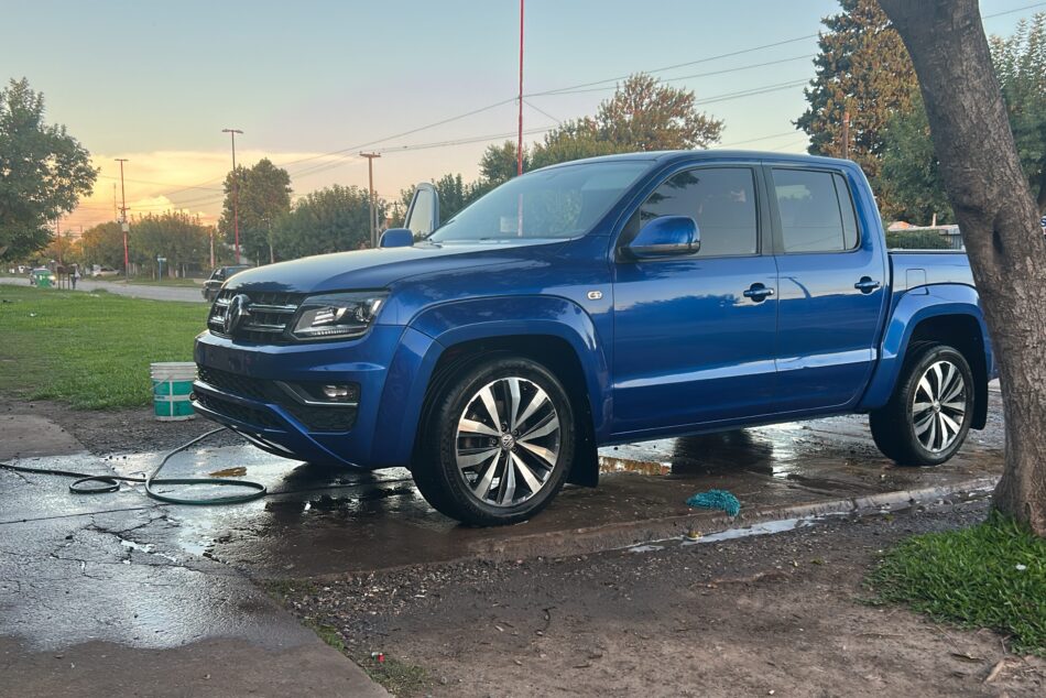 1222192811-  Volkswagen Amarok completo