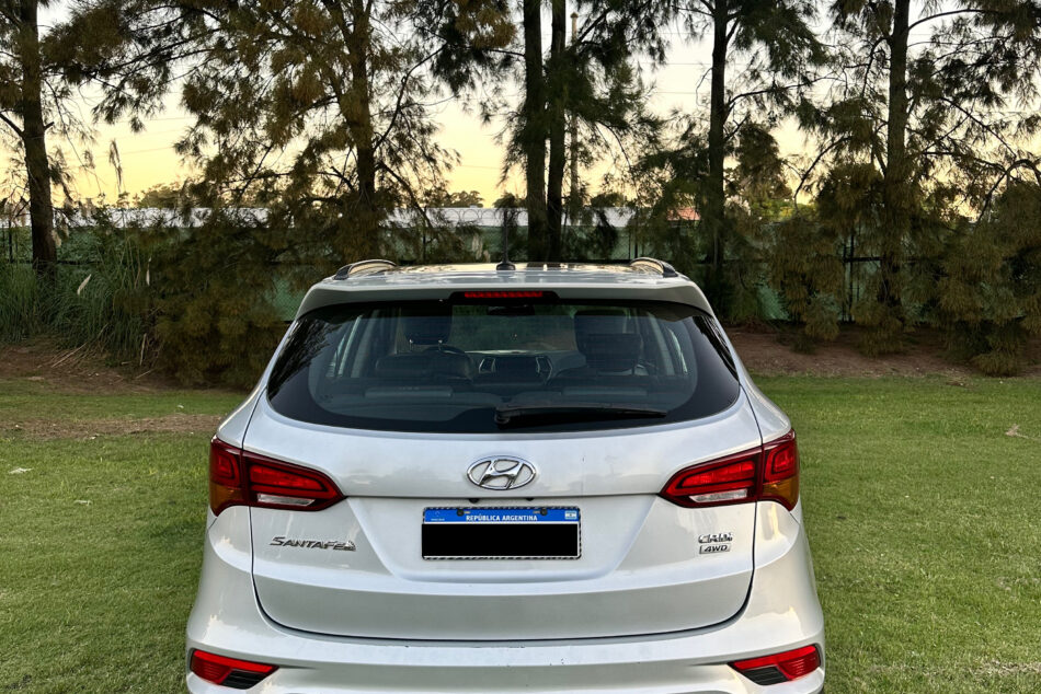 28639954-Hyundai Santa Fe completo