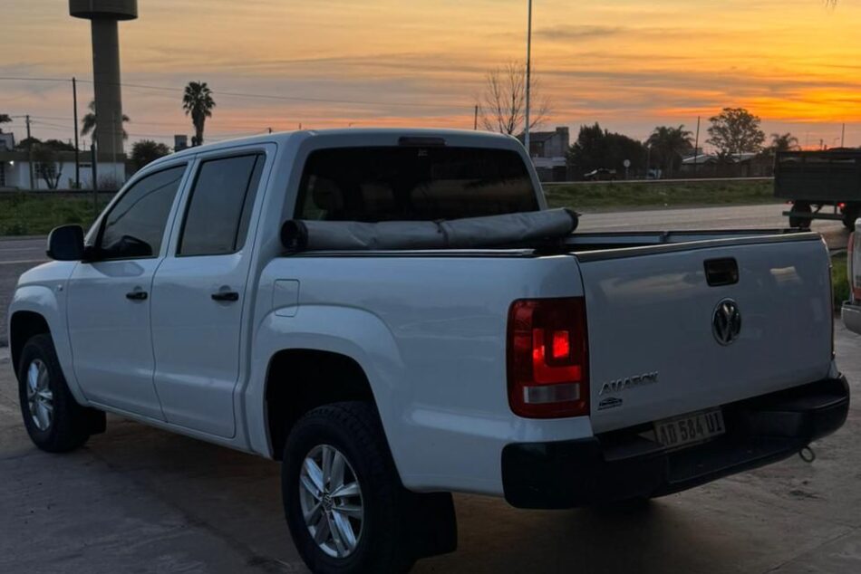 1287001993-  Volkswagen Amarok completo