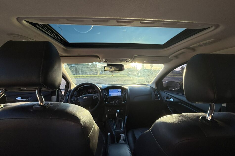 1969722381-Ford Focus III completo