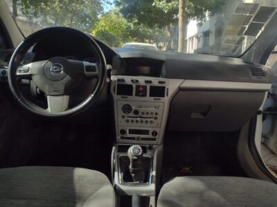 1371024903-Chevrolet Vectra completo