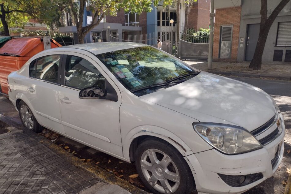 1371024903-Chevrolet Vectra completo