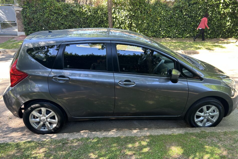1439374901-Nissan Note completo