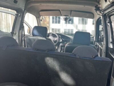 1358689722-  Peugeot Partner completo