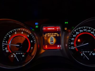 1300670843-Dodge Journey completo