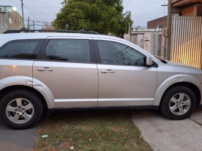 1300670843-Dodge Journey completo