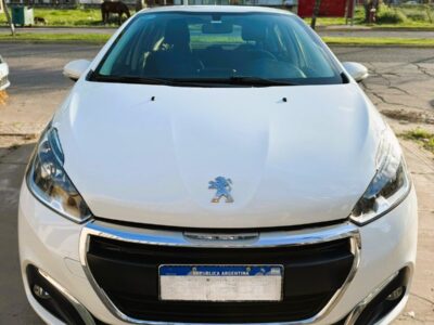 1892584756-Peugeot 208 completo