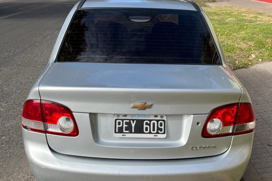 278665628-Chevrolet Classic completo