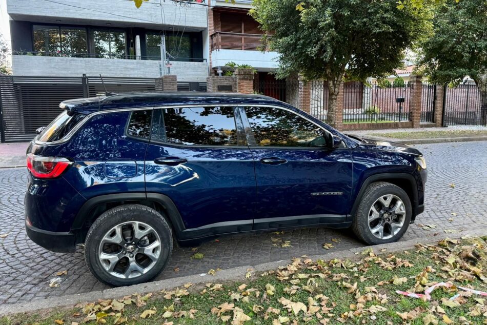 1752989699-Jeep Compass completo