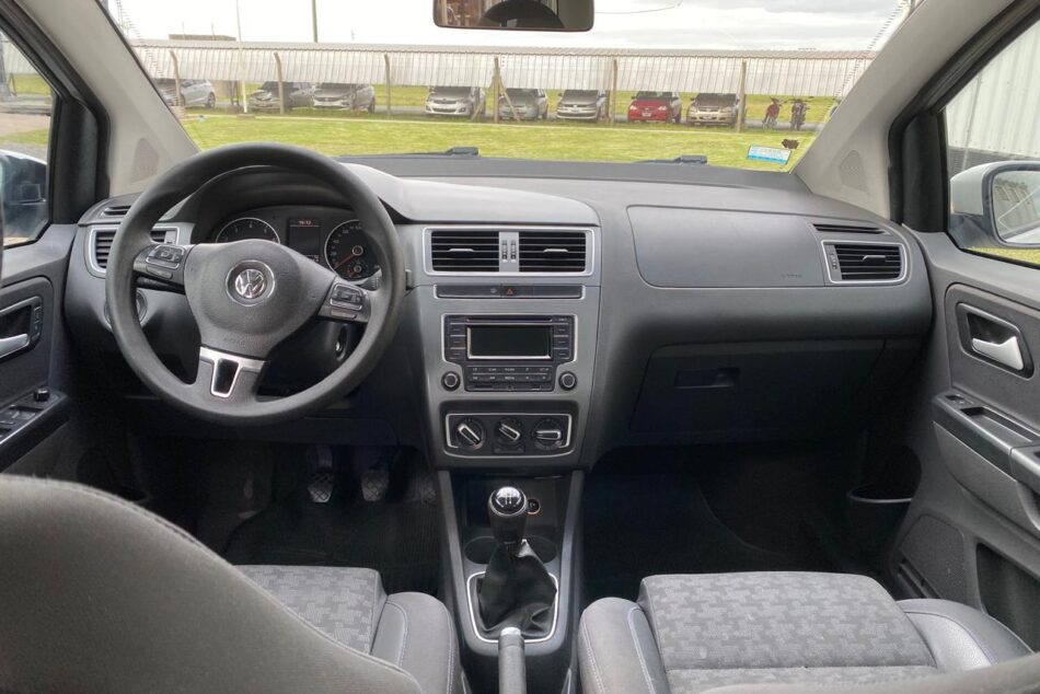832404166-Volkswagen Suran completo