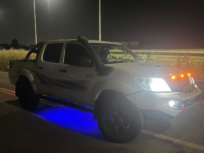 1338851992- Toyota Hilux completo