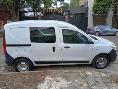 1653635604- Renault Kangoo completo