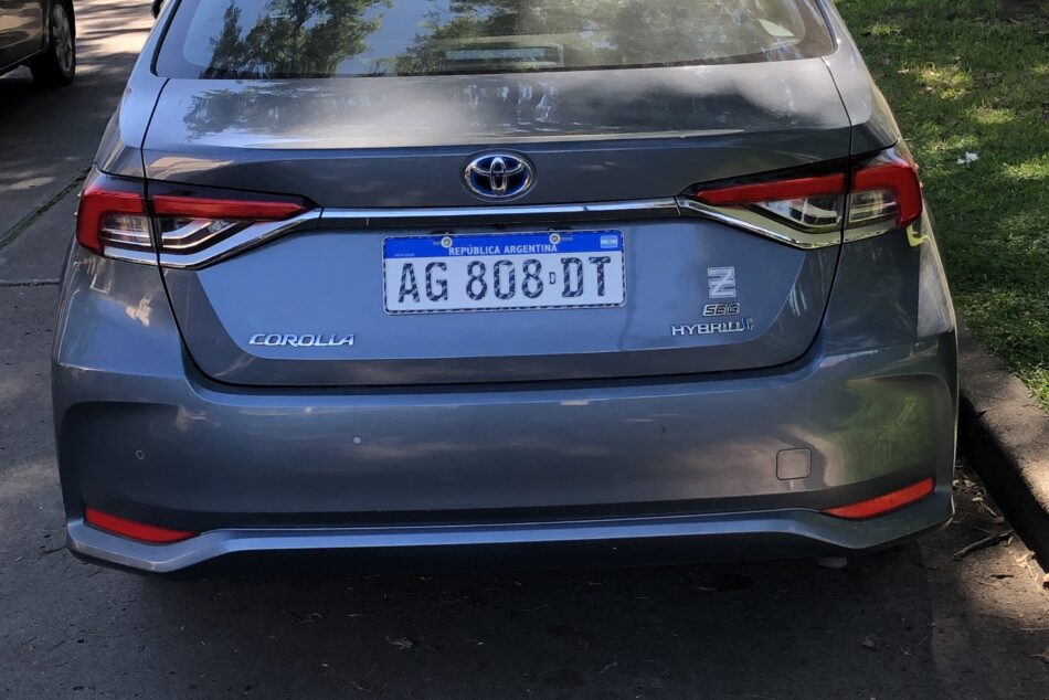 2114687392-Toyota Corolla completo