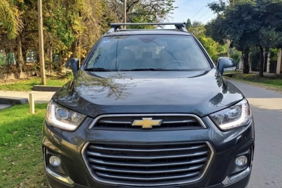 710336986-Chevrolet Captiva completo