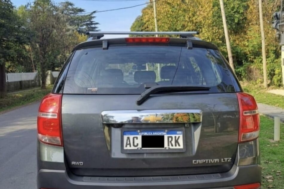 710336986-Chevrolet Captiva completo
