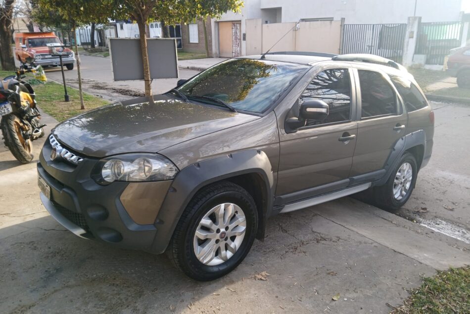 987081141-Fiat Palio Weekend completo