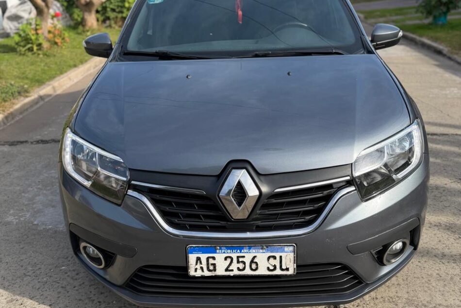 1401255042-Renault Logan completo