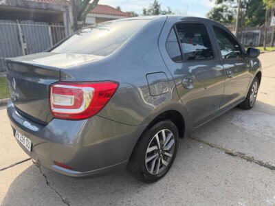 1401255042-Renault Logan completo