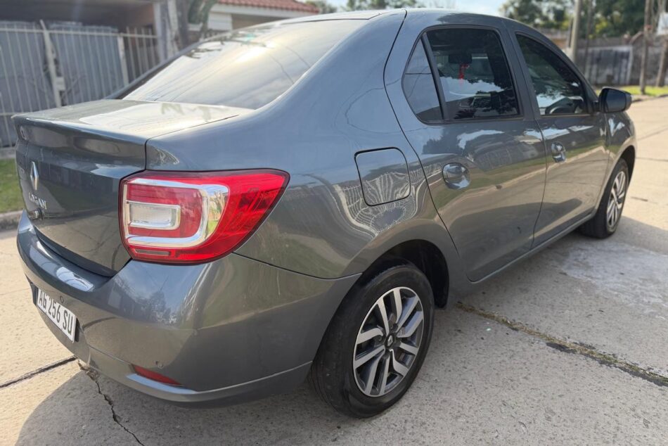 1401255042-Renault Logan completo