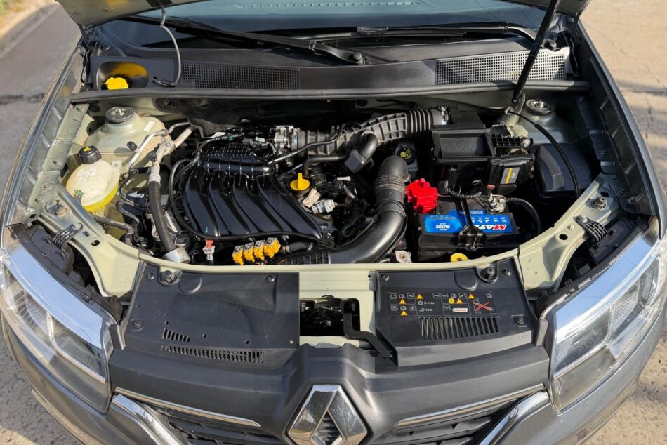1401255042-Renault Logan completo