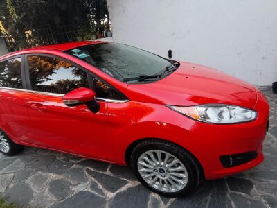 761015758-Ford Fiesta Kinetic Design completo