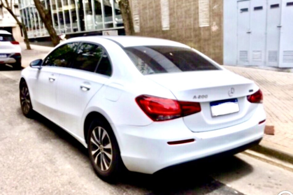 1045649337-Mercedes Benz Clase A completo