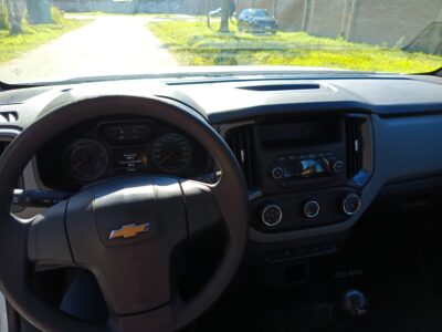 451387428- Chevrolet S10 completo