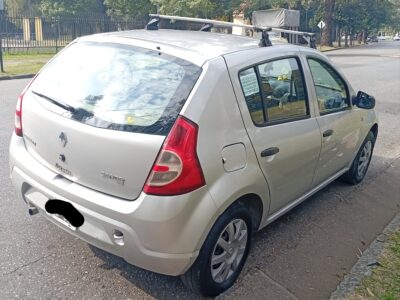 564588879-Renault Sandero completo