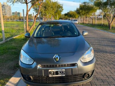 100643018-Renault Fluence completo