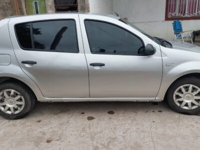 198892775-Renault Sandero completo