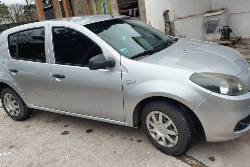 198892775-Renault Sandero completo