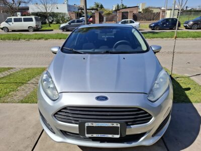 1896002884-Ford Fiesta Kinetic Design completo