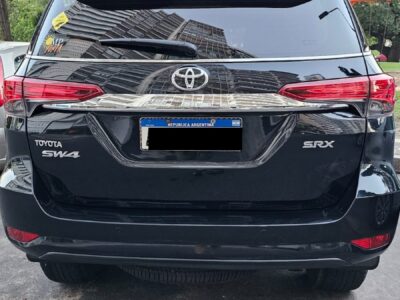 1072390020-Toyota SW4 completo