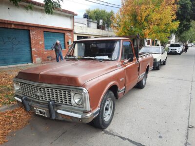 649963750-  Chevrolet C-10 completo