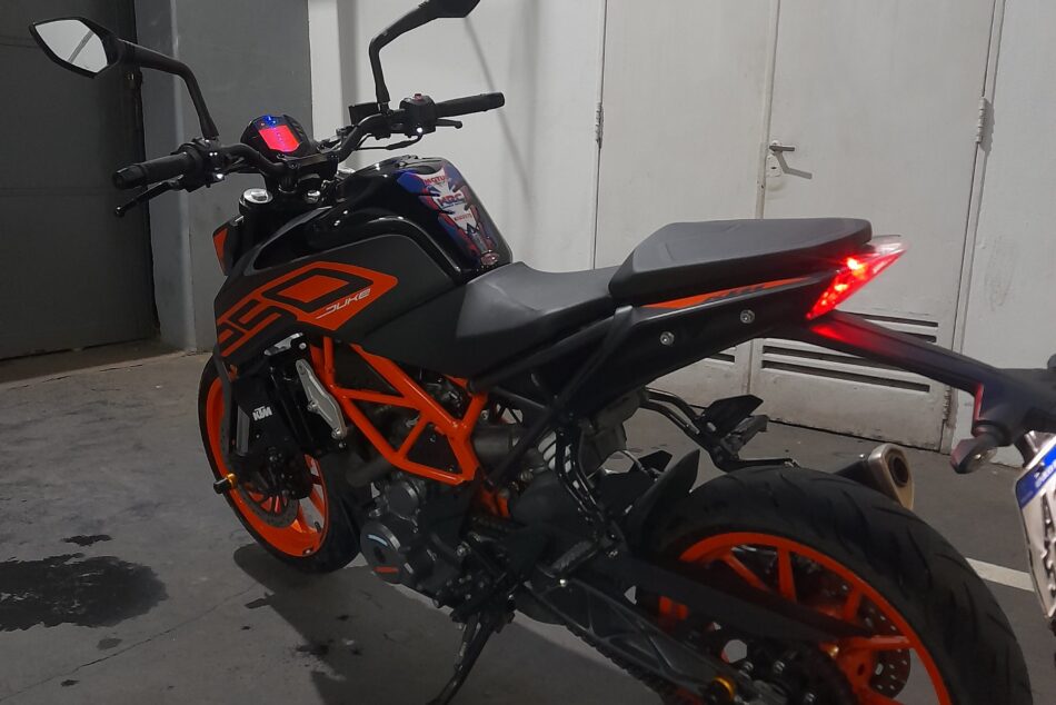 1416119616-    KTM 250 Duke completo
