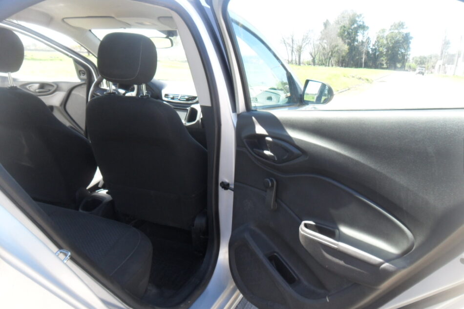 486931622-Chevrolet Prisma completo
