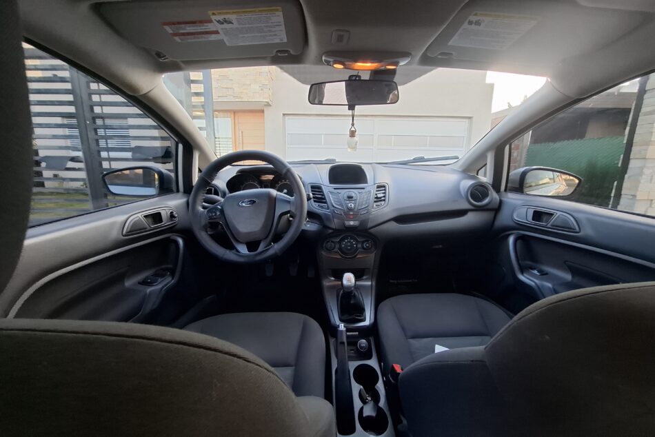 1896002884-Ford Fiesta Kinetic Design completo